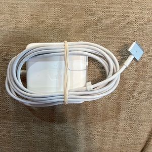 Apple mac book charger